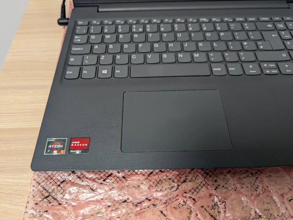 Lenovo V15-ADA - Ryzen 5 3500U, Radeon Vega GPU - 4GB RAM - No Storage - Image 2 of 4