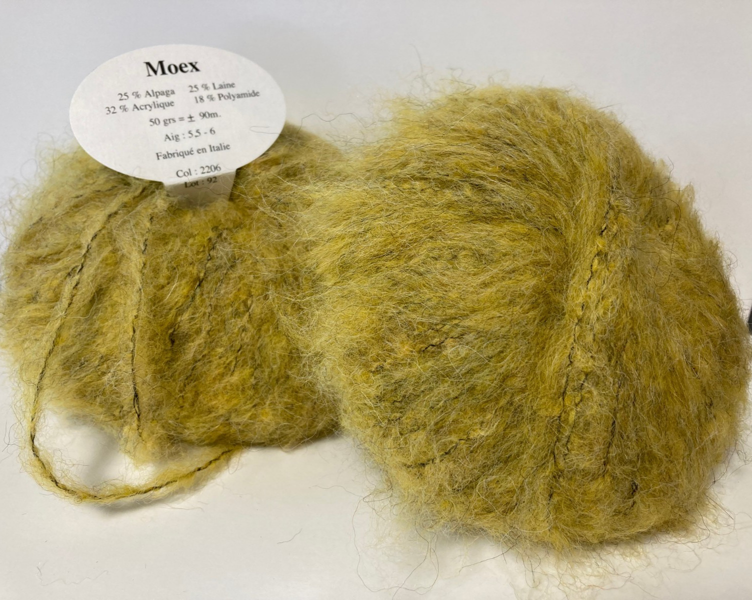Laine alpaga jaune en lot de 10 pelotes de tricot fabriquées en Italie