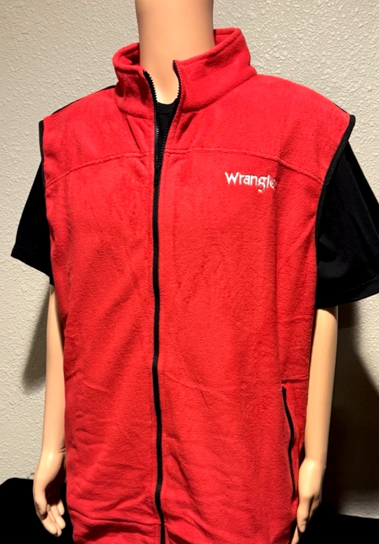 Wrangler Trail Vest BIG-TALL / Fleece Lined / Full Zip /Zip Pockets / RED-BLACK