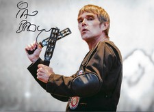 IAN BROWN SIGNED 16x12 STONE ROSES PHOTOGRAPH (ACG CERT AG18782)