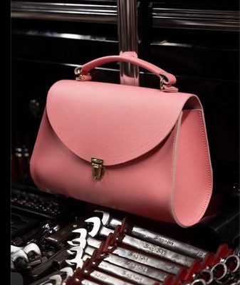 The Cambridge Umhängetasche brandneu The Poppy volle Größe rosa Saffiano Leder neu ohne Etikett