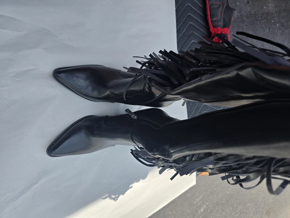 Cape Robbin 黑色女式靴子 Cowtown 黑色美国尺寸 6.5 二手 — 第 4/4 张图片