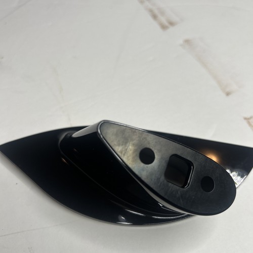 Tesla Model X LH passive spoiler glass Stanchion cover 1075831-00-A 2017-2022 - Picture 8 of 8