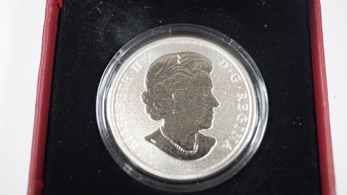 2011 Canada 25 cent "Barn Swallow" Colored Birds Of Canada R.C.M Coin CM-009 - Picture 3 of 5