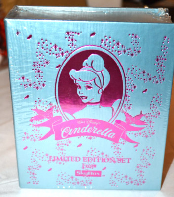 SkyBox Disney Cinderella Limited Edition Collector Cards Sealed Box 1195 Vtg