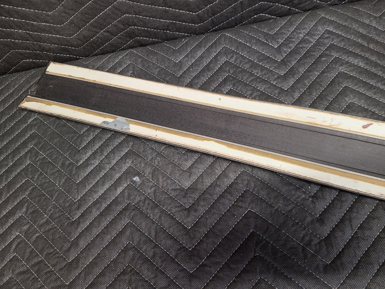 8793 Ford Fox Body Mustang Door Body Moldings Trim OEM RH Passenger