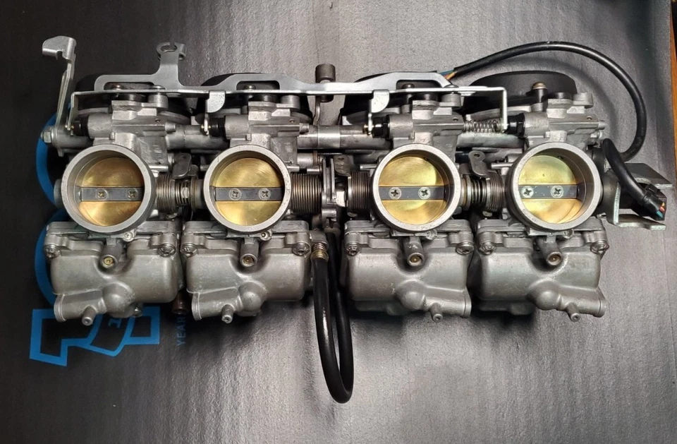 Servicio profesional de limpieza y reconstrucción de carburador 83-85 CB650SC NIGHTHAWK para Honda 650 Foto 4 de 4