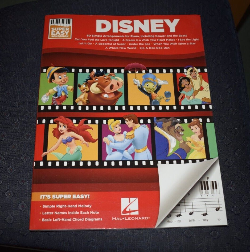 Disney - Super Easy Songbook - Paperback Corp, Hal Leonard book