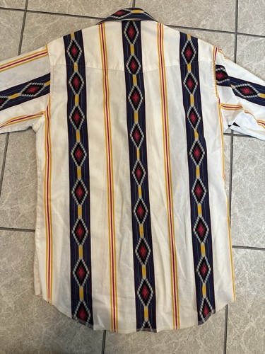 VTG Wrangler Shirt Mens M Striped Aztec Western Pearl Snap Short Sleeve - Picture 15 of 20