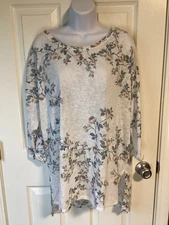 Lauren Conrad floral long sleeve top with 3/4 sleeves-size xxl