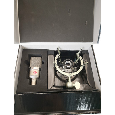 102Neumann  TLM Large Diaphragm Condenser Microphone Studio US Set w/ Shockmount