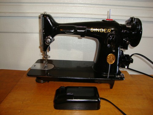 WWII SINGER SEWING MACHINE MODEL 201-2, SERVICED, #AF993937 - Picture 3 of 12