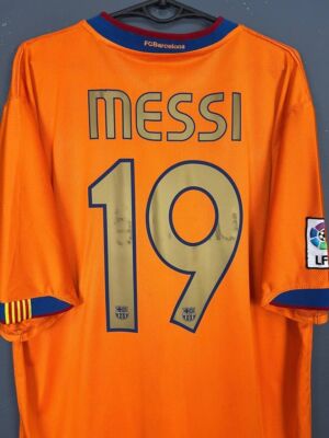 FC Barcelona Messi 19 シャツ S s-l400.jpg