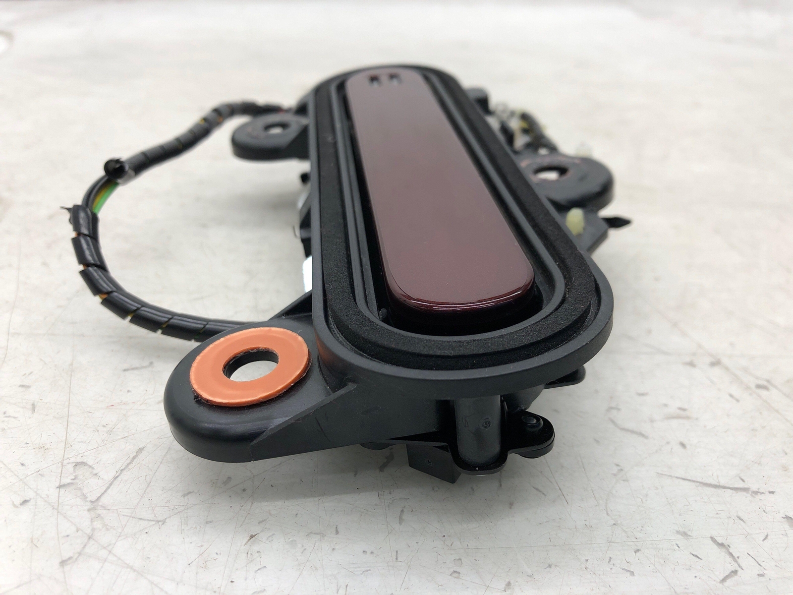 2020-2023 ASTON MARTIN VANTAGE RIGHT EXTERIOR DOOR HANDLE CRIMSON (6075AM) OEM