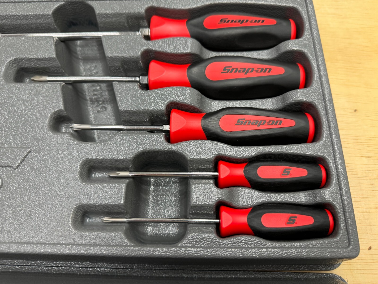 Snapon Tools USA NEW 10pc RED Soft Grip Phillips & Flat Head