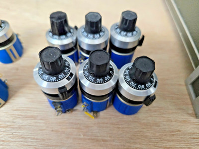 Bourns 10-Turn 10K Potentiometer With Knob