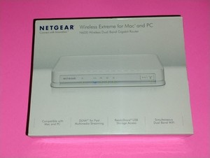 Netgear WNDRMAC 300 Mbps 4-Port Gigabit Wireless N Router (WNDRMAC-100NAS) Seal