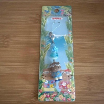 Okinawa limited Sanrio tanning Hello Kitty & Dear Daniel strap #e3f7e7