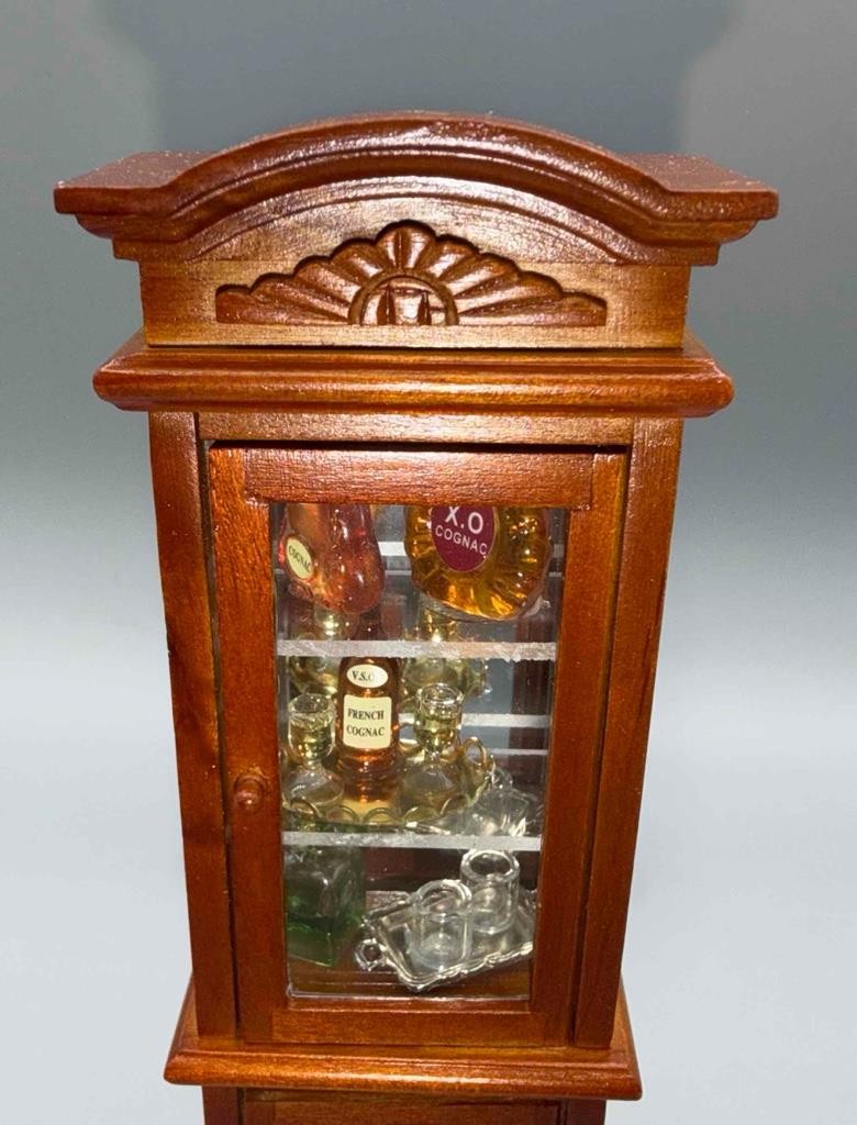 MINIATURE DOLLHOUSE 1:12 REUTTER GENTLEMAN'S LIQUOR CABINET - 1.714/3
