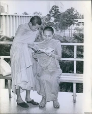 1960 Mimi Hetzel Feb Buddhist Pilots Rod Swift James Photo 8X10