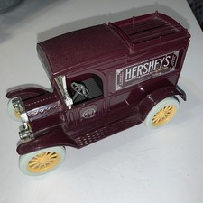 ERTL 1913 Ford Model T Van Bank. Chocolate In Color 1/25 Die Cast