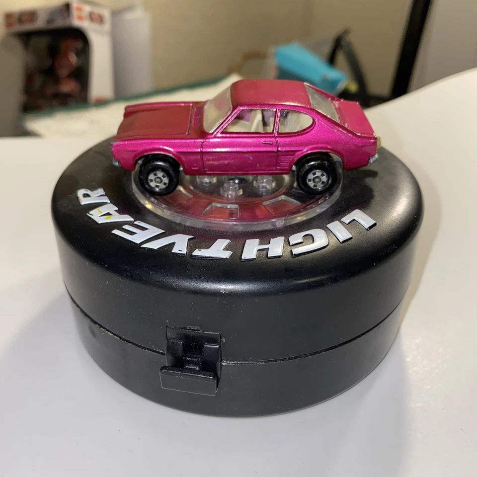 Rosa Metálico Ford 54 Capri Rosa Magenta / RARO VINTAGE Foto 2 de 4