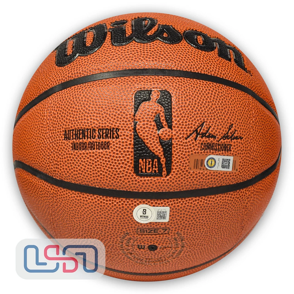 Baloncesto E/S de la NBA Wilson firmado por Stephen Curry Warriors EE. UU. SM BAS Foto 2 de 4