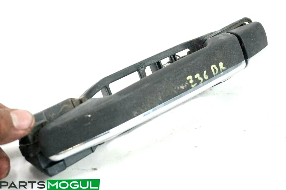 96-99 MERCEDES BENZ E300 E430 MANIJA PUERTA EXTERIOR CROMADA LADO DERECHO OEM Foto 2 de 4