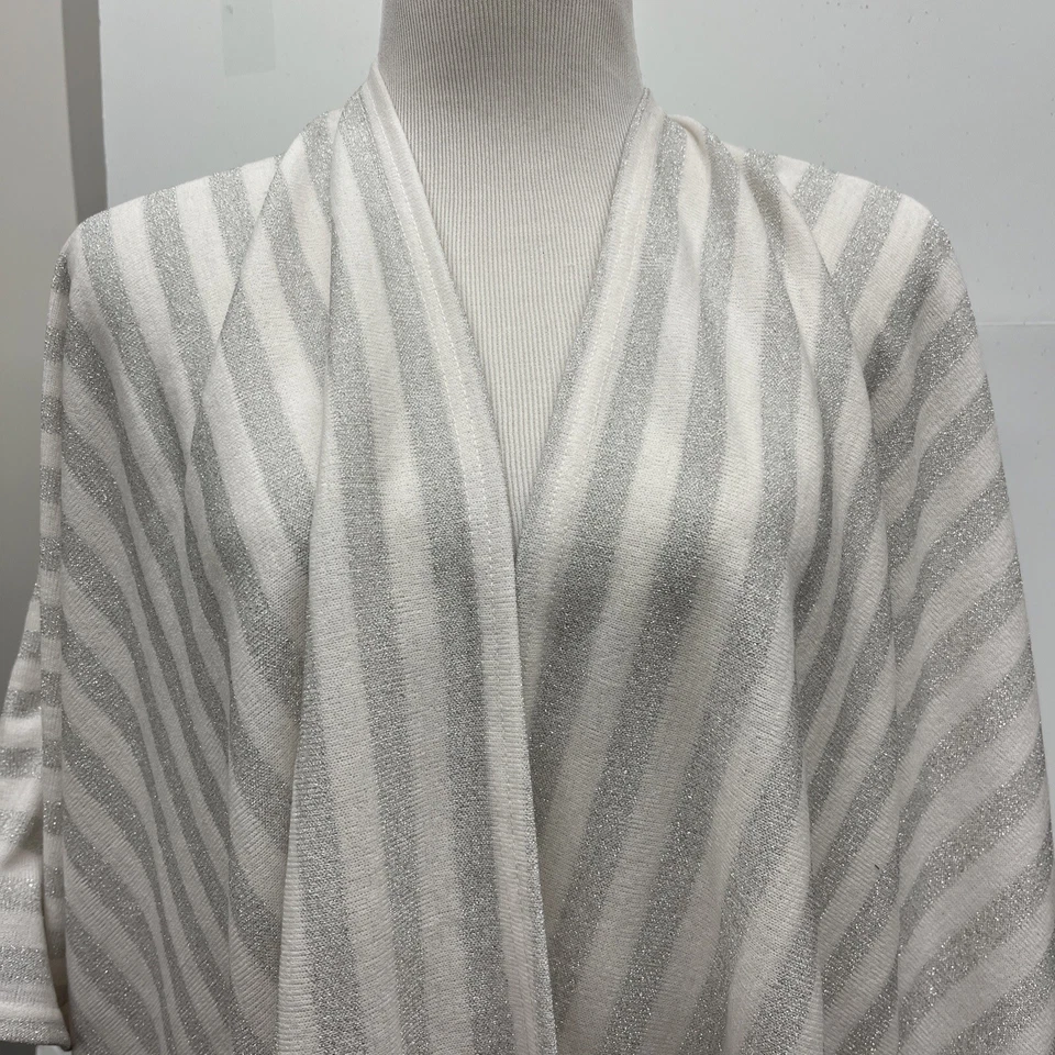 Suéter para mujer Cejon tejido brillante envolvente marfil blanco plata Foto 4 de 4