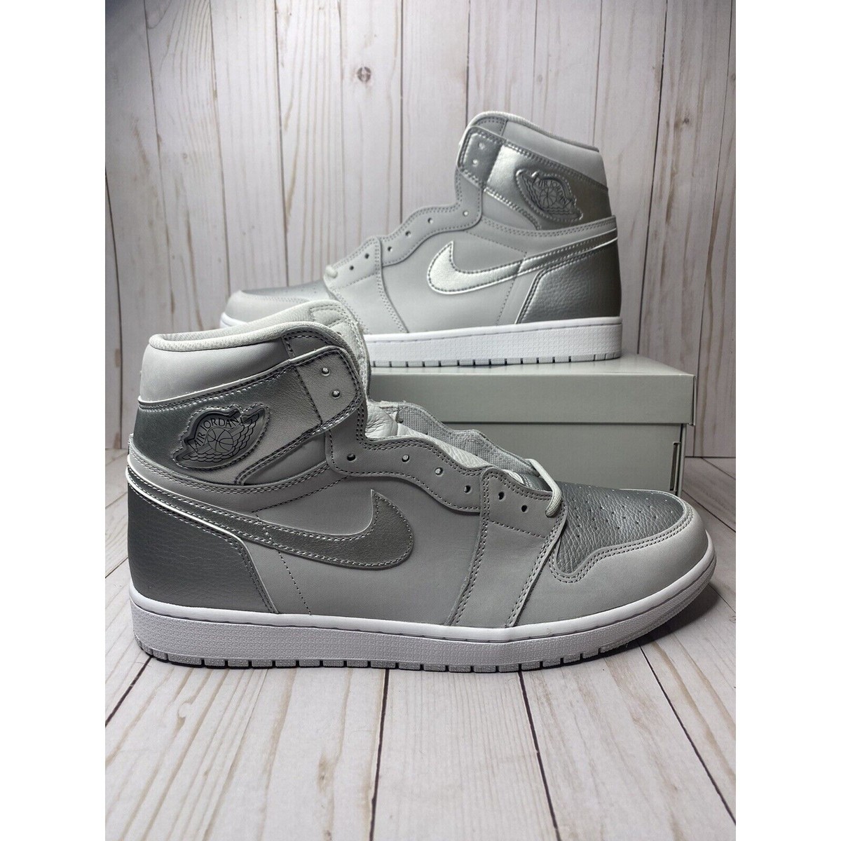 Nike Air Jordan 1 Retro High OG CO .JP Tokyo Mens Size 11 Grey