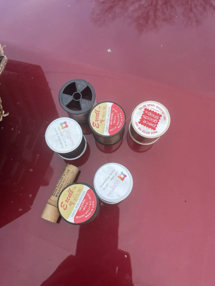 Caja de almacenamiento kit de costura con estuche de hilo y aguja para principiantes Foto 3 de 4