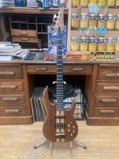 Carvin LB-70 Neck Thru Bass 4 String Active/P...