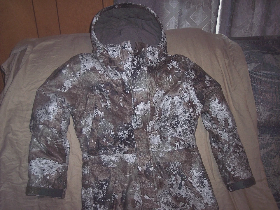 Boys Youth Medium Coveralls Kanati Camo Hunting Coveralls Waterproof Insulated - Image 2 of 4