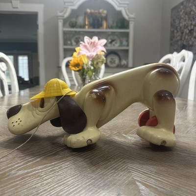 Hasbro Digger Dog Pull Toy Yellow Hat Hound Dog Vintage 1970s