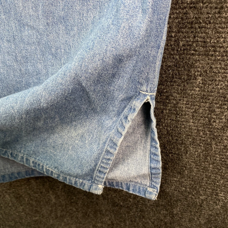 Green Bay Packers NFL Mens Medium Long Sleeve Button Up Shirt Blue Denim Pocket - Image 4 of 4