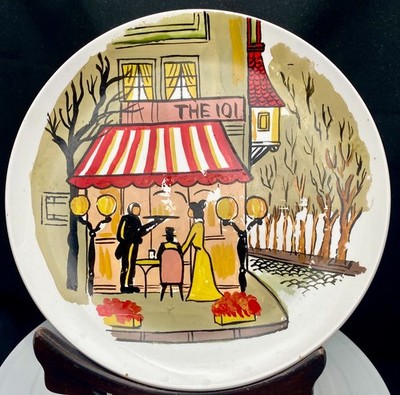VINTAGE HARTFORD MCM ART POTTERY DECORATIVE PLATE 9'', PARIS CAFE SCENE c1960 g