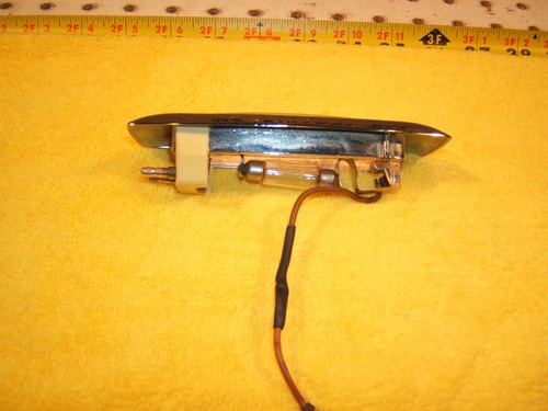 Mercedes 69-73 W108,W109,W111 Hella FRONT only rotating dome OEM 1 Light & Bulb - Picture 10 of 19