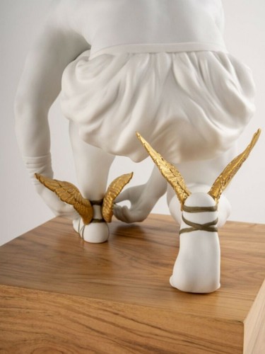 Lladro Artistic Porcelain. Hermes Sculpture In White Porcelain - Picture 9 of 12