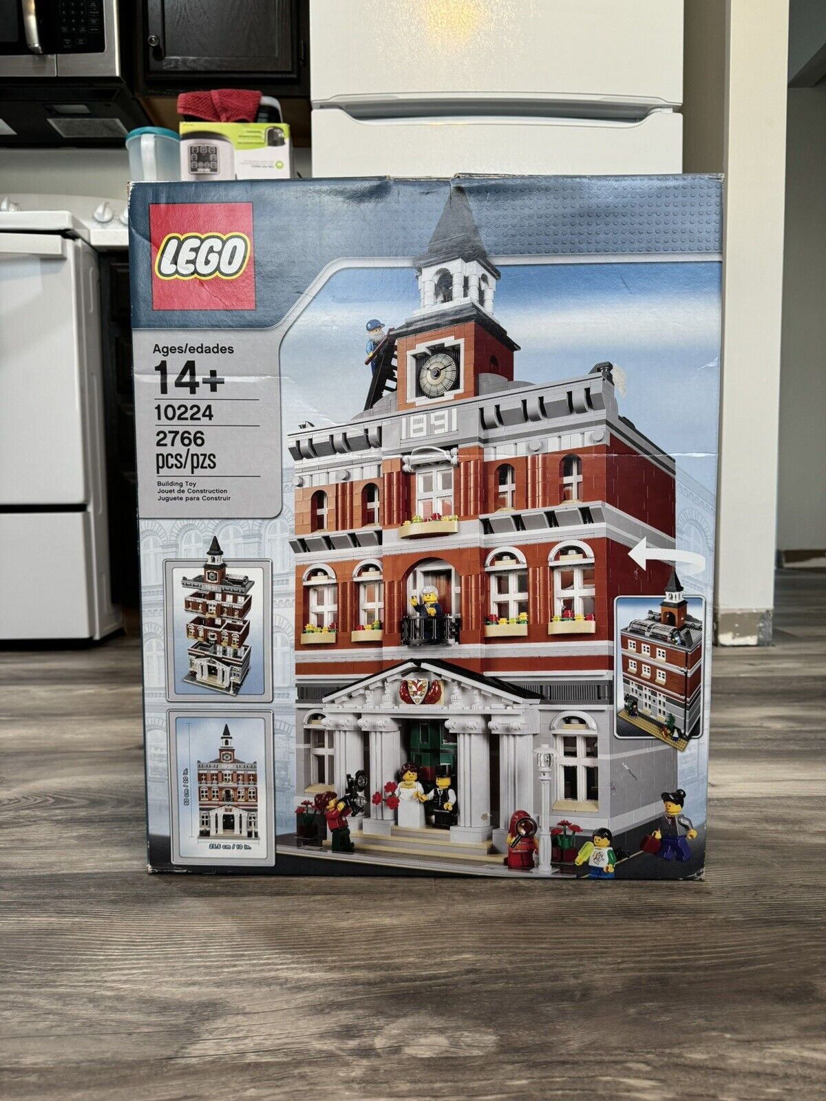 LEGO Creator Town Hall 10224 NEW Factory Sealed 2766 pieces 2012 Retired Set