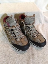Hi-Tec Womens Gray Leather Mid Waterproof Hiking Boots, Size: 8.5 M #JN1-14