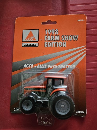 1/64 AGCO Allis Chalmers 9695 Traktor mit Vorderradunterstützung mit Doppelheck