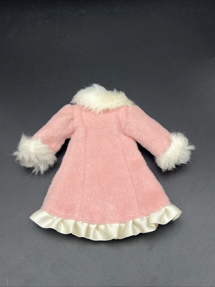 Handmade Pink And White Trimmed Blythe Doll Coat - Image 2 of 4
