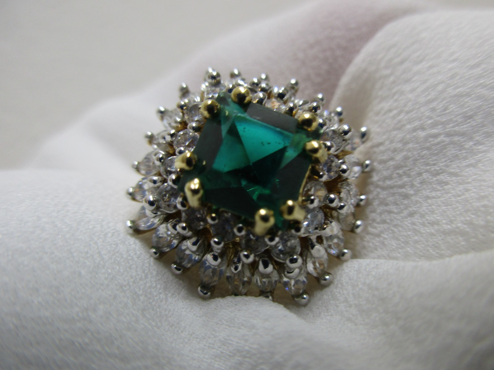 JBK JACQUELINE KENNEDY CAMROSE & KROSS Simulated EMERALD RING Size 6 Preowned
