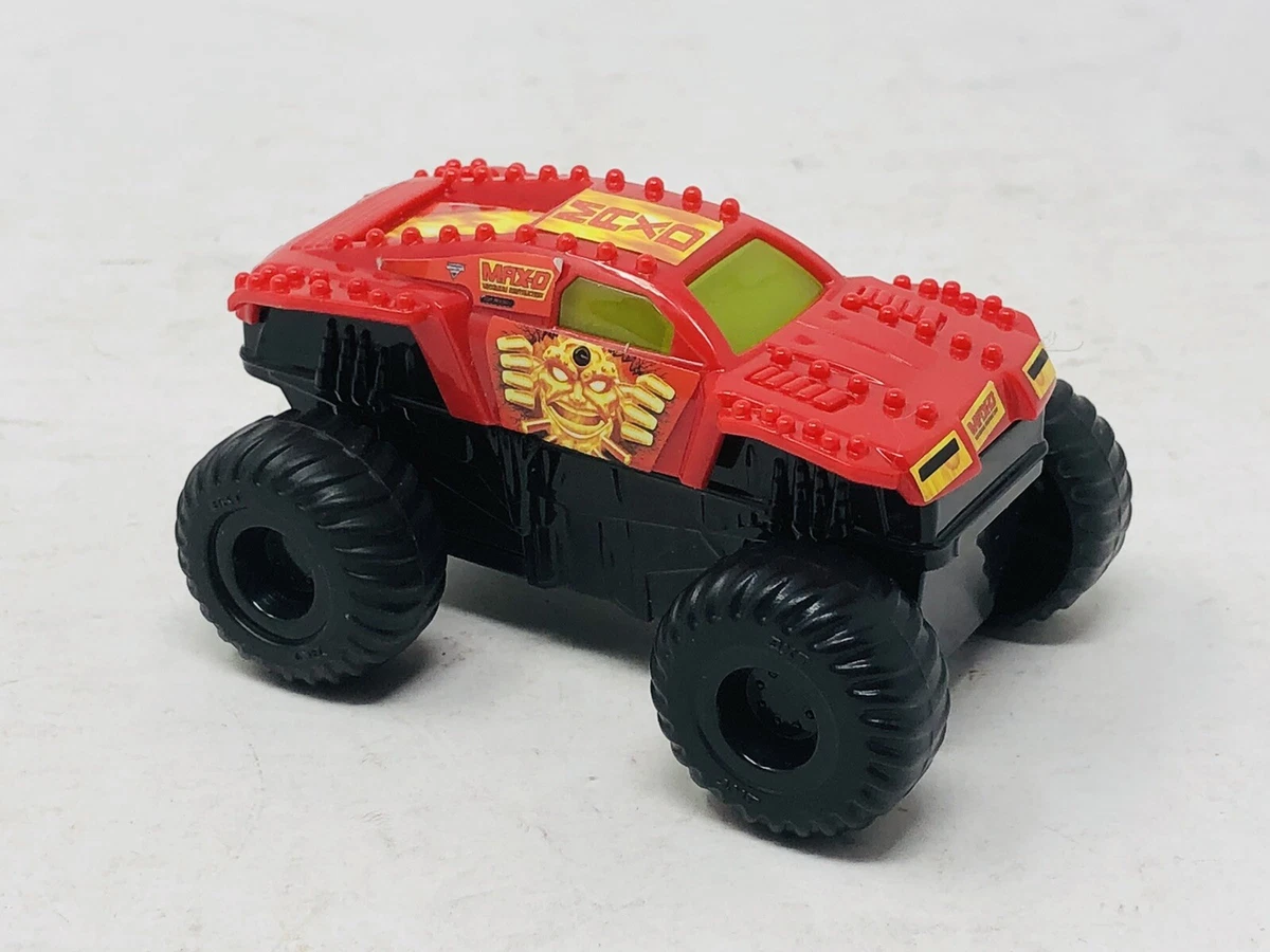 Hot Wheels Monster Jam Ultimate Max-D Bundle 