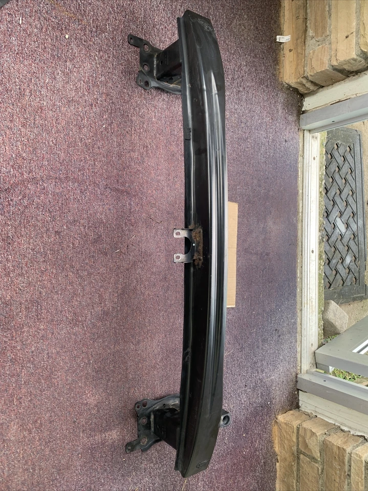 Barra de refuerzo de parachoques delantero Volkswagen Jetta 2005-2010 VWA593268 OEM Foto 2 de 4