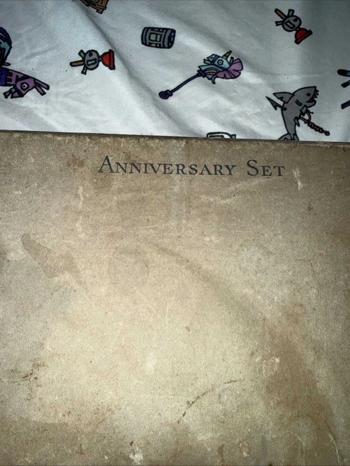 box or chest for 1847 Rogers Bros. silver-plated flatware in the "Anniversary - Image 3 of 4