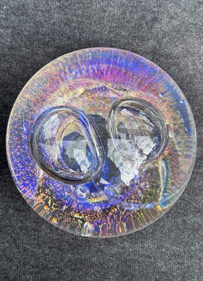 VINTAGE 1997 SIGNED REBECCA STEWART 3'' IRIDESCENT DICHROIC ART GLASS PAPERWEIGHT