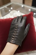 Chanel CC Hooks Eyes Metal Logo Vintage Black Leather Womens Short Gloves Sz 7
