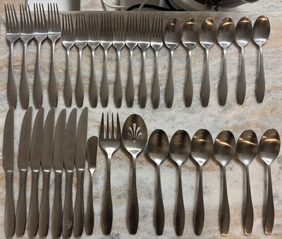 Gourdon Stainless by Hampton Silversmiths 18/0, Satin, Plain, Beveled Edge 34pc