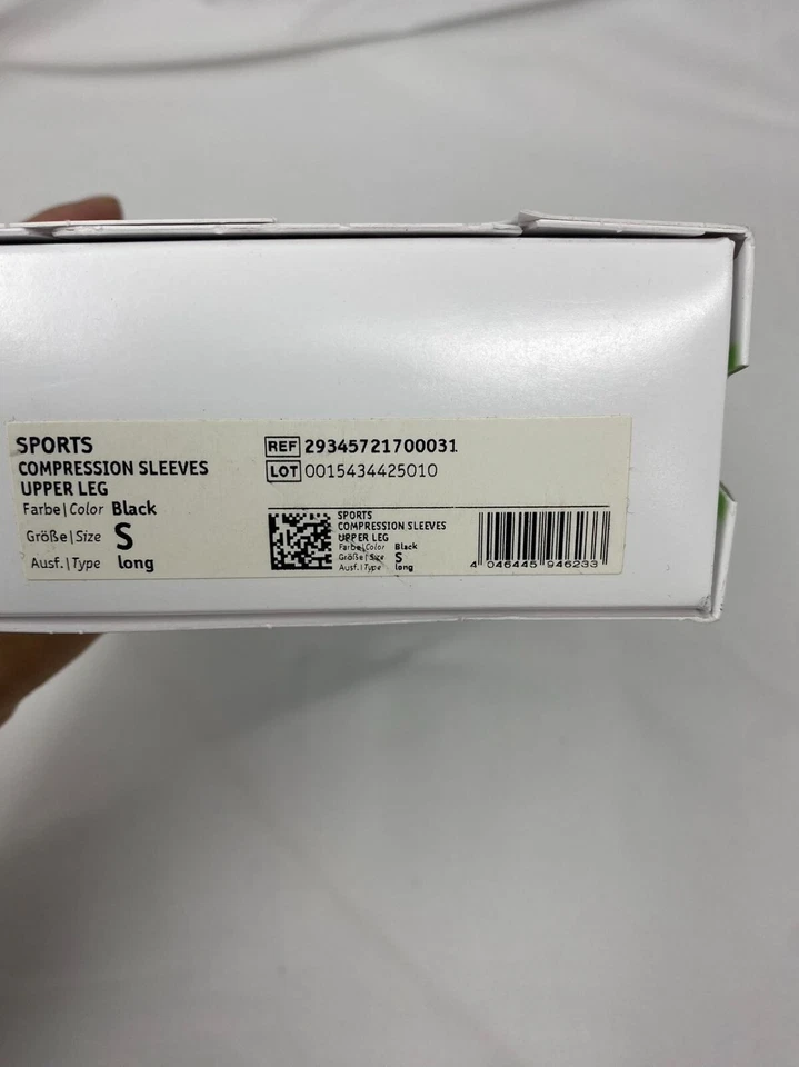 Bauerfeind Sports Compression Upper Leg Sleeves (1 Pair) (Black, Small/Long) - Image 4 of 4